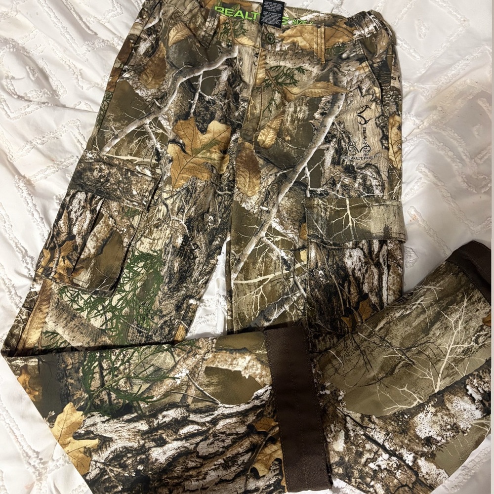 Realtree Men's Camouflage Cargo Pants
